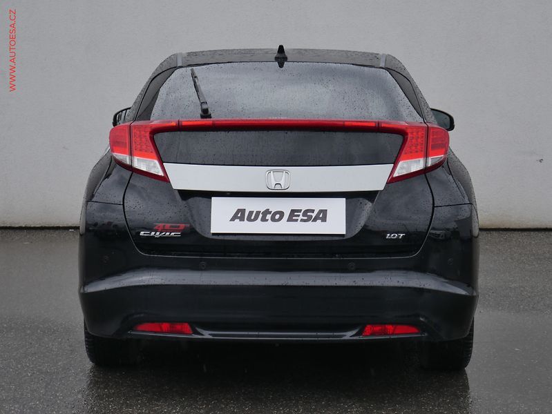 Honda Civic (2012) 2.2i-DTEC, ČR, Executive - fotka 5 z 24