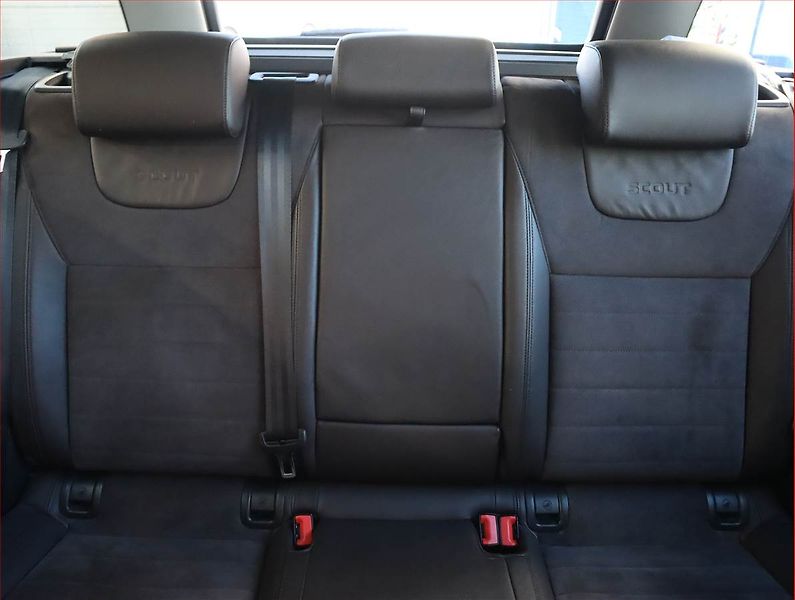 Škoda Octavia (2015) Scout 2.0 TDI, 4X4, Automat - fotka 10 z 20
