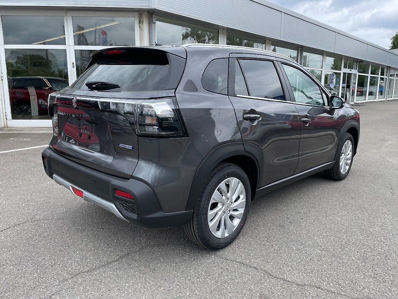 Suzuki S-Cross 4x4 Premium - fotka 7 z 11