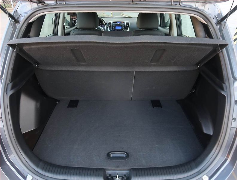 Hyundai ix20 (2015) 1.4 CVVT, Serv.kniha - fotka 13 z 18