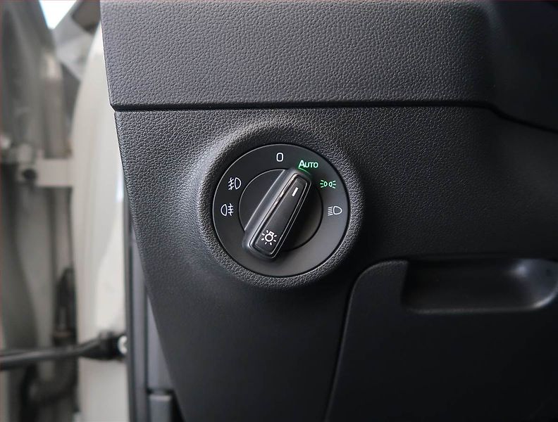 Škoda Karoq (2022) Sportline 1.5 TSI - fotka 26 z 27