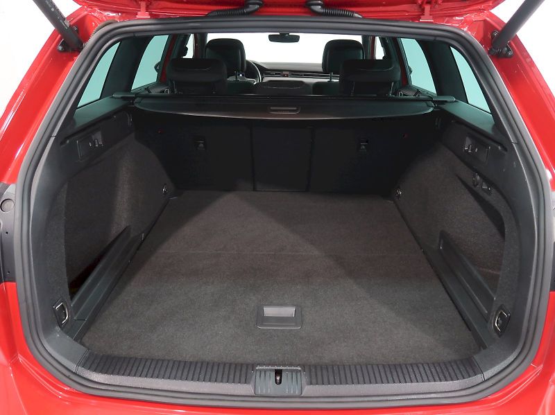 Volkswagen Passat (2023) BUSINESS PREMIUM 2.0TDI 110KW - fotka 41 z 42