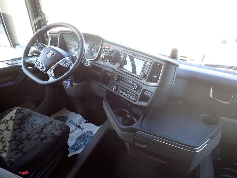 Scania R 450 A4x2EB - fotka 12 z 15