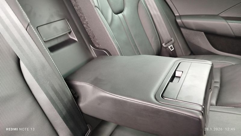 Škoda Octavia (2023) 2.0 TDi  4x4 - fotka 40 z 57