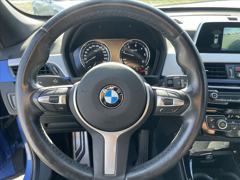 BMW X1 2,0 d 140kw M-Paket X-drive CZ - fotka 15 z 38