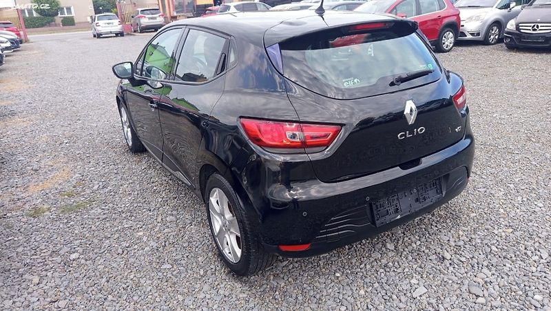 Renault Clio (2016) - fotka 15 z 32