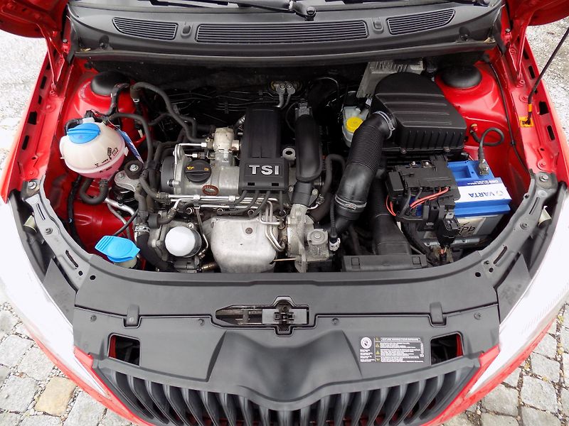 Škoda Roomster 1,2 TSI 63 KW ACTIVE, KLIMA - fotka 38 z 56