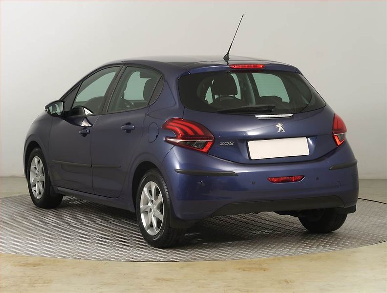 Peugeot 208 (2016) 1.2 PureTech, ČR,1.maj - fotka 4 z 18