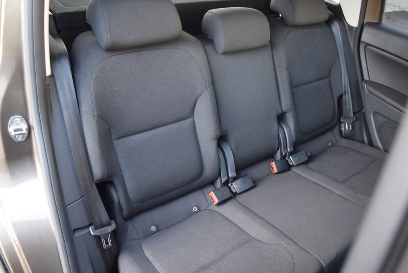 Škoda Yeti (2016) 1.4TSI 92kw AMBITION SMARTLINK - fotka 38 z 49