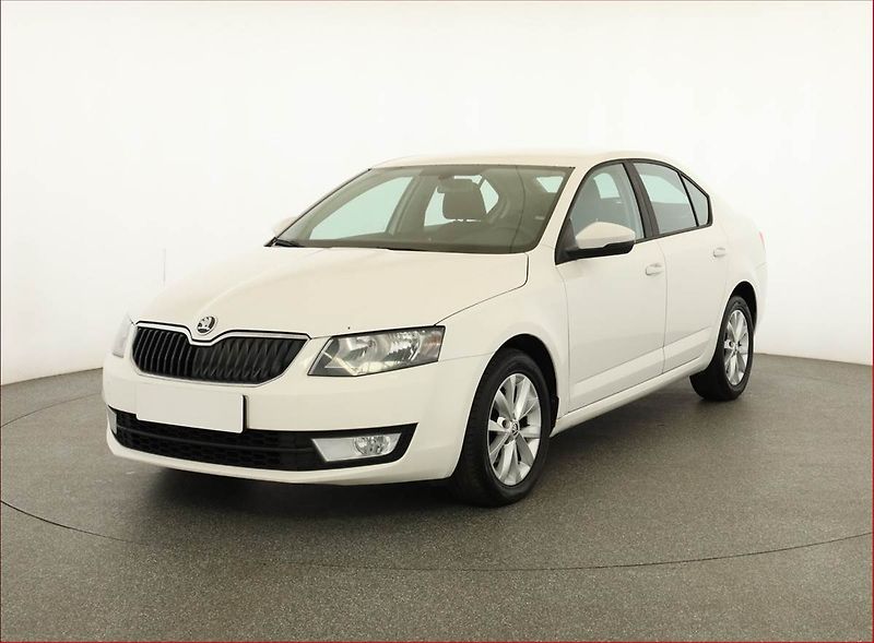 Škoda Octavia (2014) 1.6 TDI, Tempomat - fotka 2 z 12