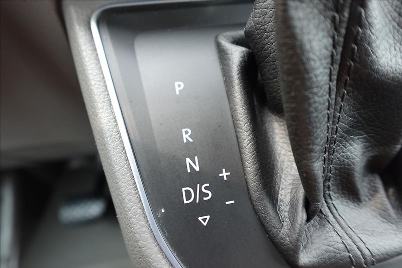 Volkswagen Crafter 2,0 TDI  VW L2H2 KLIMA - fotka 33 z 33