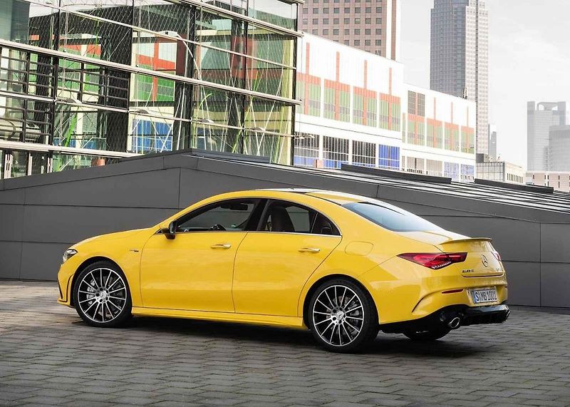 Mercedes-AMG CLA 35