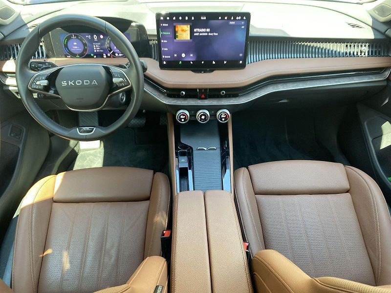 Škoda Superb (2025) Combi iV 1.5 TSI DSG L&K - fotka 5 z 41
