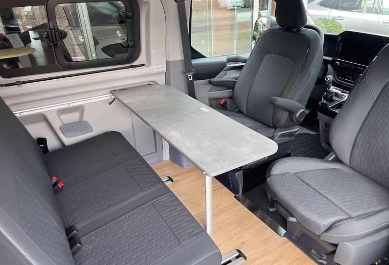 Ford Transit Custom 320 L1 Nugget Titanium Manual - fotka 5 z 6