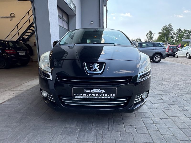 Peugeot 5008 (2012) 1.6HDi, 82kW - fotka 3 z 29