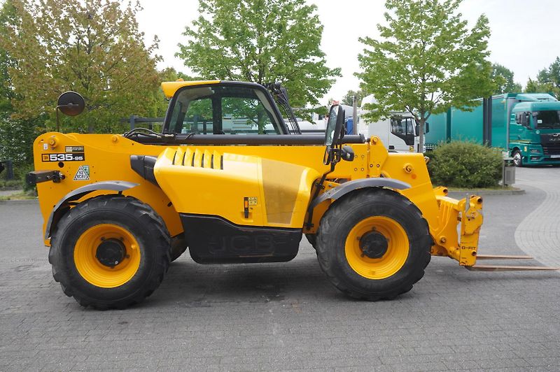 JCB (2021) 535-95 / 3.5 T / range 9.5 m - fotka 6 z 24