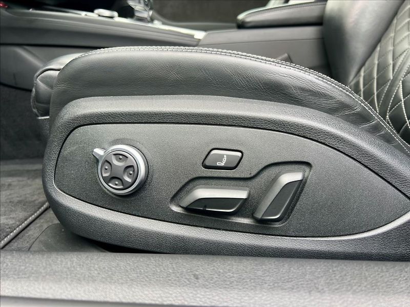 Audi S5 3,0 TDi QUATTRO / LED / MASÁŽE - fotka 46 z 49