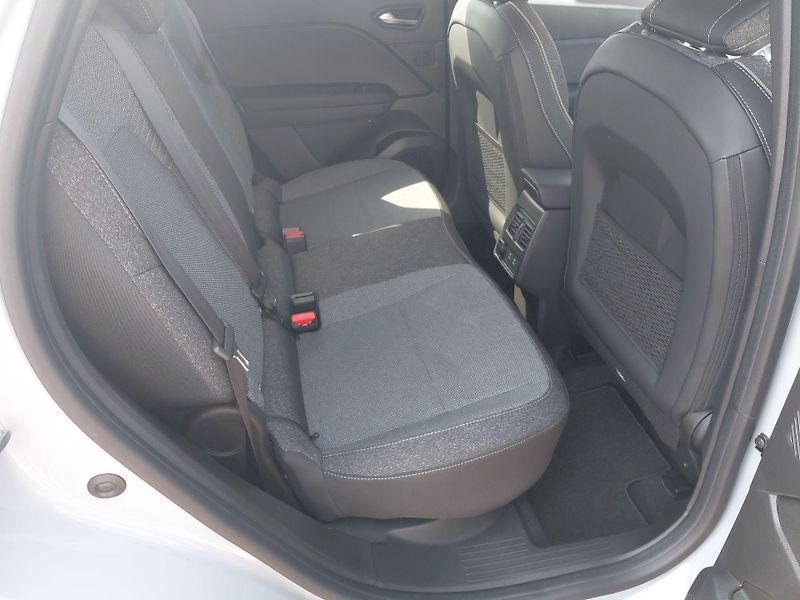 Renault Captur (2025) 1,3 TCe 116 kW EDC Techno - fotka 21 z 25