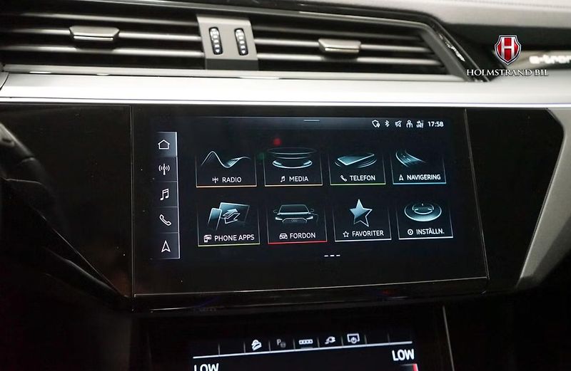 Audi Q8 e-tron 50 Q SoH 94% Kam Pano Tažné - fotka 19 z 25