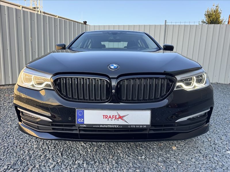 BMW Řada 5 3,0 d,xDrive,195kW,2.maj.,ČR - fotka 2 z 50