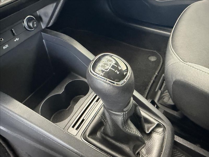Škoda Fabia 1,2 TSi, 1.maj,klimatronic, BT - fotka 23 z 29