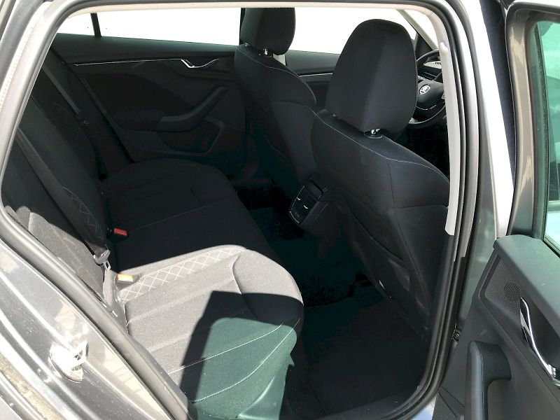 Škoda Scala (2022) 1.0 TSI / 81 kW / 6MP / Ambiti - fotka 12 z 24