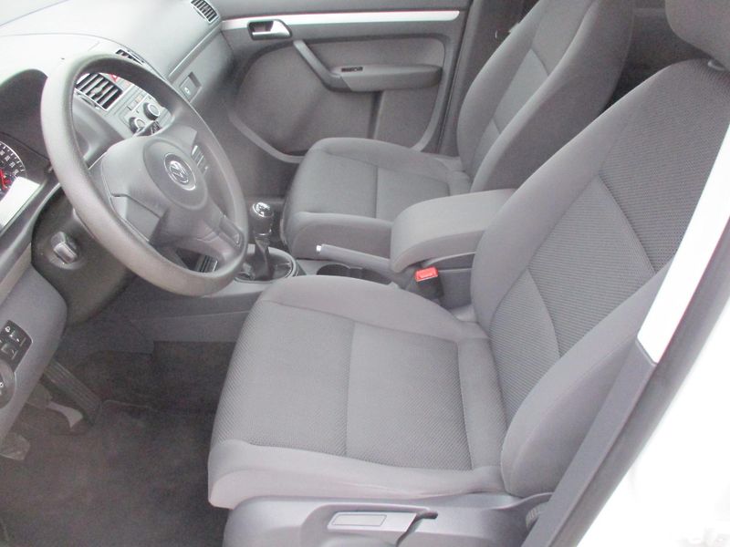 Volkswagen Touran 1.2TSi 77kW TL*L+Z PNEU*VÝHŘEV - fotka 14 z 39
