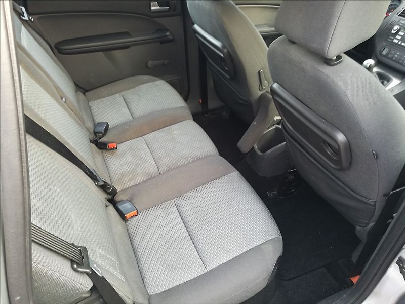 Ford C-MAX 1,6 TDCi Trend - fotka 10 z 14