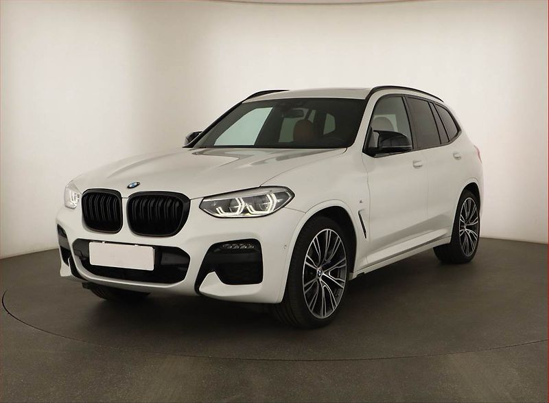 BMW X3 (2021) xDrive30d - fotka 2 z 18