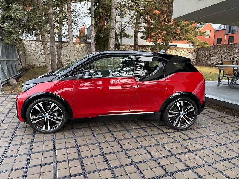 BMW i3 i3S, 120 Ah, Kamera, Panorama - fotka 3 z 28