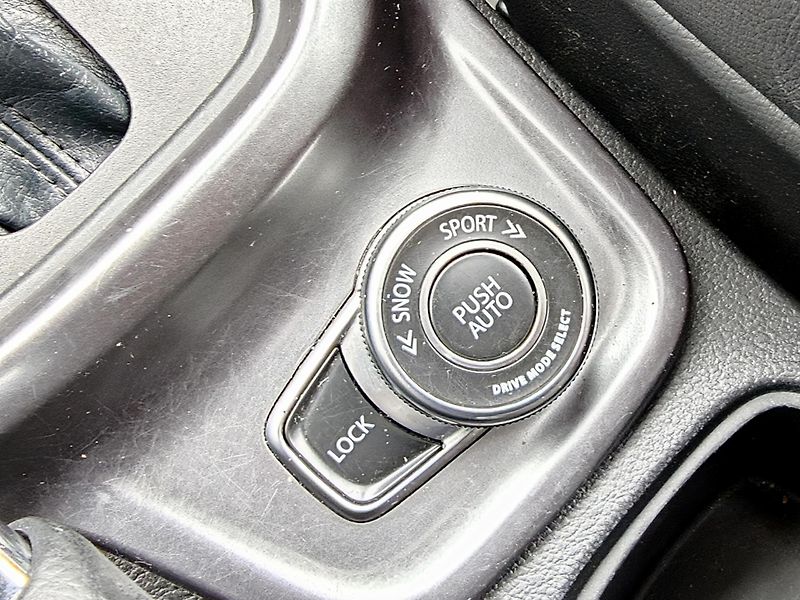 Suzuki Vitara 1,4T Aut. Elegance 4x4 - fotka 30 z 30