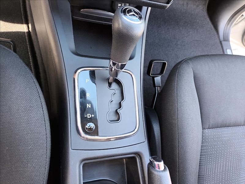 Mercedes-Benz Třídy A 1,5 160i,70kw,KLIMA,AUTOMAT - fotka 32 z 37