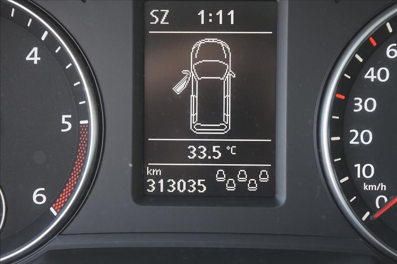 Seat Alhambra 2,0 TDI 100KW 7MÍST TOP VÝBAVA - fotka 43 z 50
