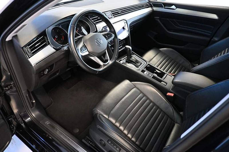 Volkswagen Passat (2023) 2.0 ELEGANCE LED MATRIX DSG AC - fotka 11 z 32