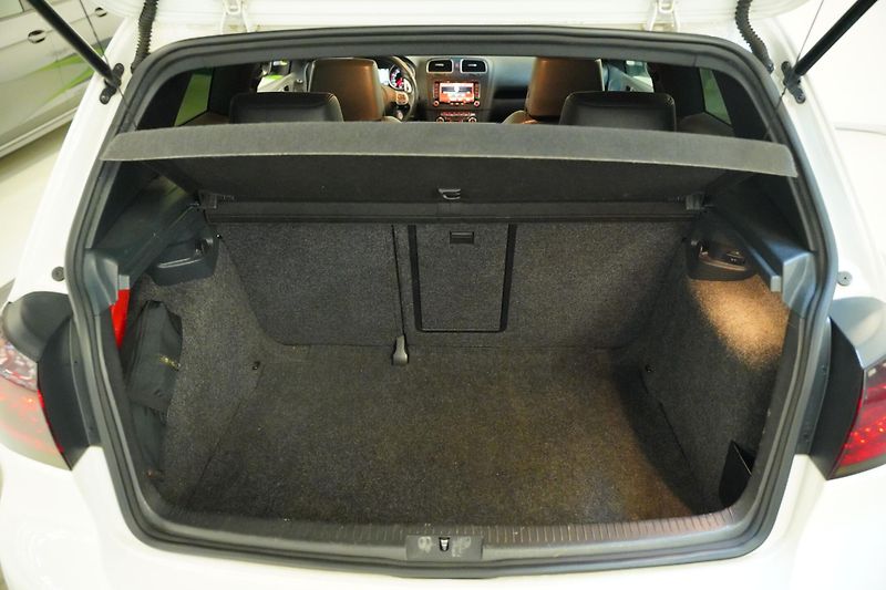 Volkswagen Golf - fotka 26 z 26
