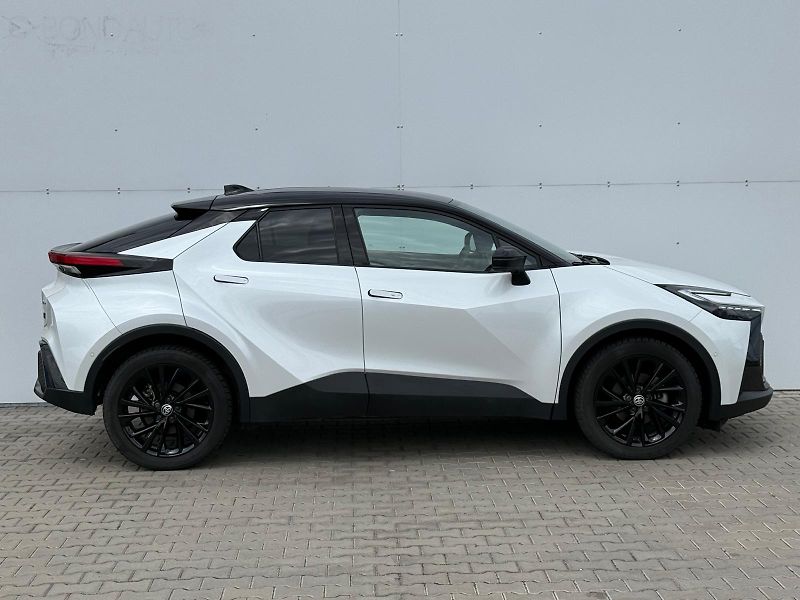 Toyota C-HR 2,0 HEV e-CVT GR Sport - fotka 8 z 30