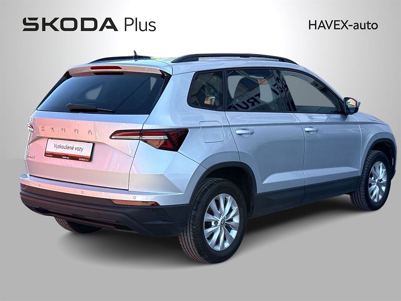 Škoda Karoq (2023) 1.5 TSI Ambition - fotka 2 z 30