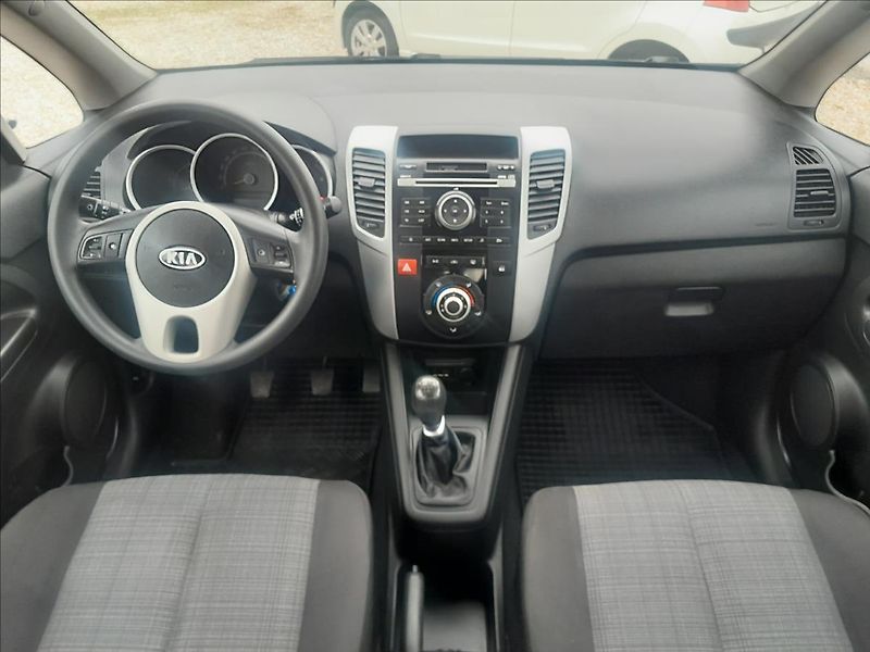 Kia Venga 1,4i16V 66kW - fotka 32 z 47