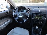 Škoda Octavia (2009) Laurin&Klement 2.0 TDI, Xenony - náhled 7