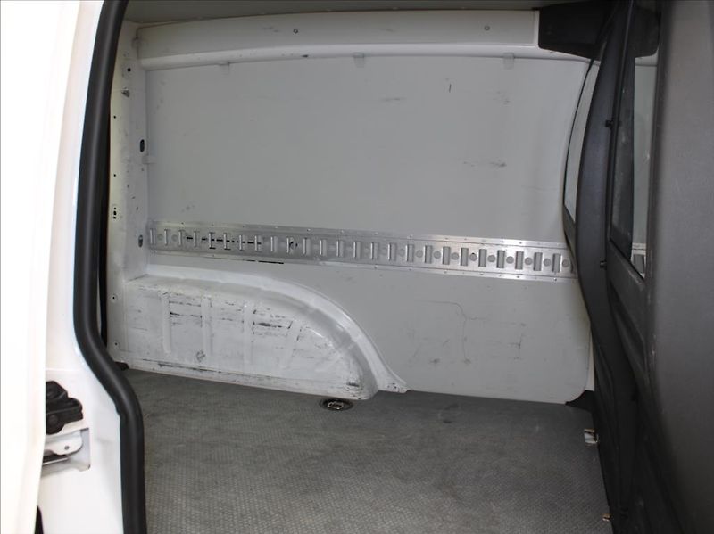 Volkswagen Caddy 1,4 TGI 110k. DPH 69tkm! - fotka 21 z 23
