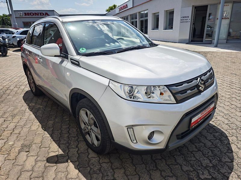Suzuki Vitara (2016) 1.6 VVT ALLGrip 4x4 Kamera - fotka 2 z 42
