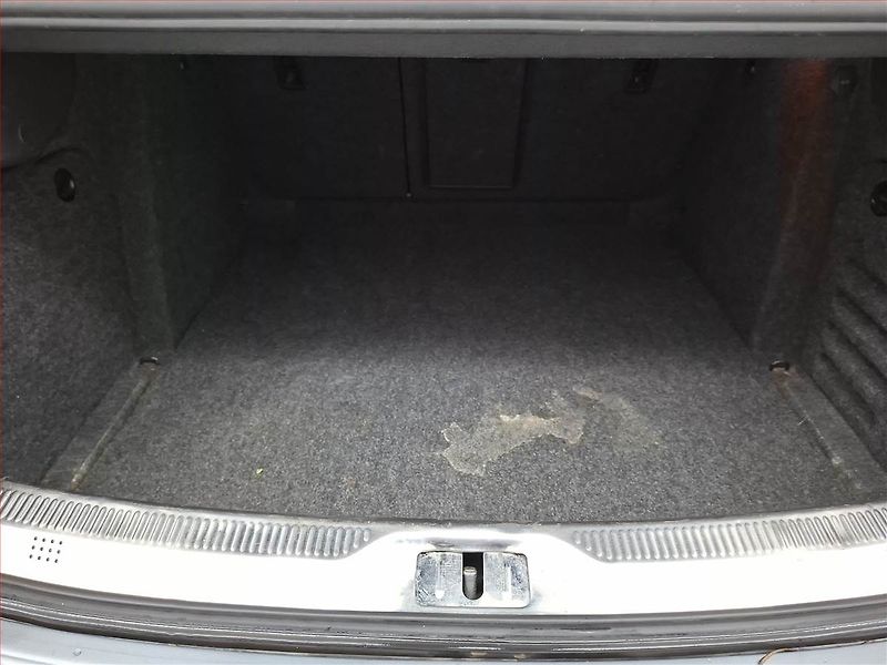 Škoda Superb (2012) 2.0 TDI, Automat, Tažné - fotka 14 z 19
