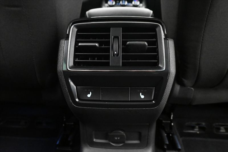 Škoda Karoq 2,0 TDI 110 kW DSG 4X4 TOUR Zá - fotka 22 z 33