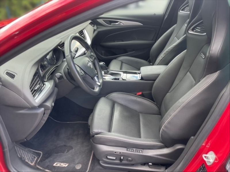 Opel Insignia 2,0 T 169k GSi 4x4 AT - fotka 7 z 11