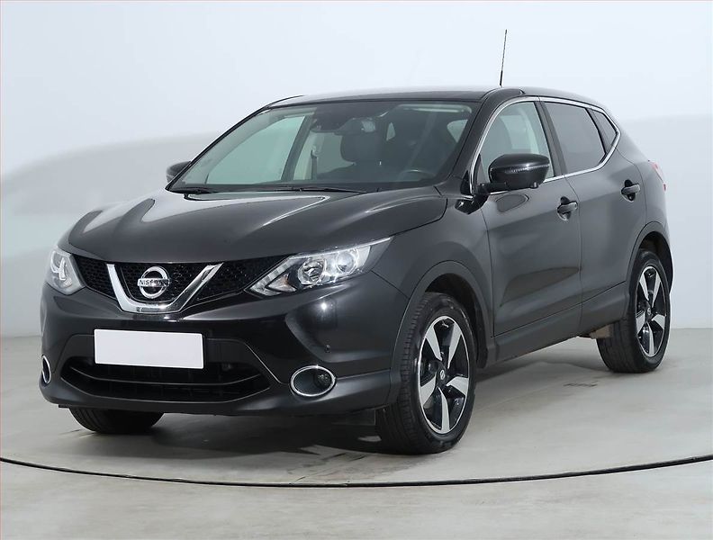 Nissan Qashqai (2015) 1.2 DIG-T, Navi, Tempomat - fotka 2 z 21