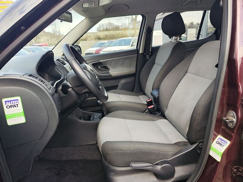 Škoda Fabia 1.2i/44kW Klima ČR - fotka 11 z 21