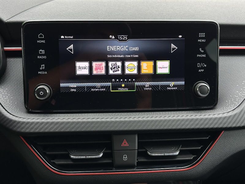 Škoda Scala 1.0TSi 116PS Monte Carlo Matri - fotka 26 z 44