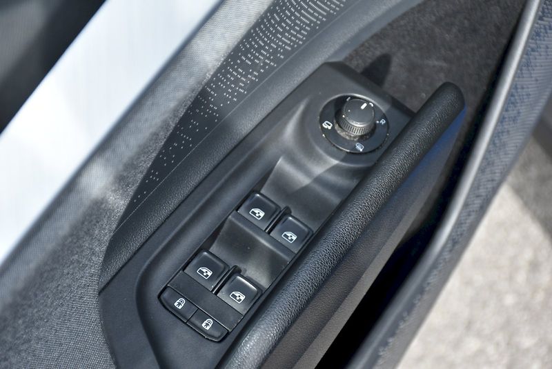 Škoda Enyaq (2021) 60 132kW - fotka 33 z 34
