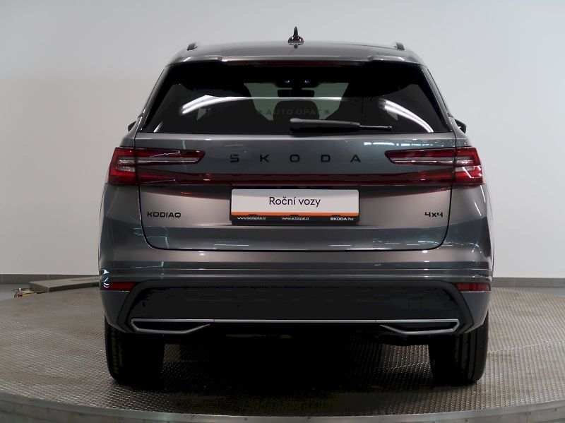 Škoda Kodiaq (2026) SPORTLINE 2.0TDI 142KW 4x4 DSG - fotka 9 z 47