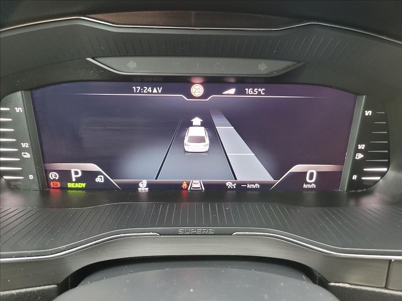 Škoda Superb 1,4 PHEV,160kw,DSG,Clever+ - fotka 22 z 49